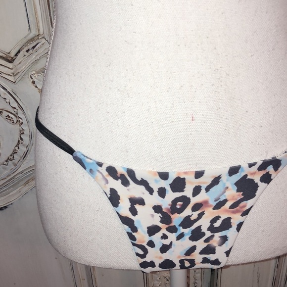 ZAFUL NWOT Animal Print String Bikini in Blues, Pinks, and Black Size 4 - Picture 3 of 8